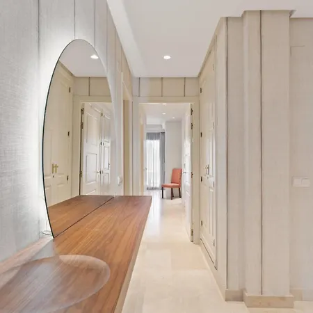 Lägenhet With A Garden Near The Sea In Gran Bahia De