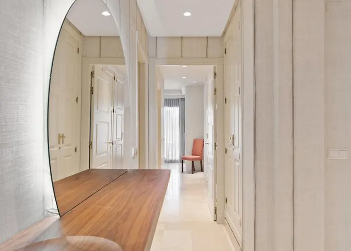 Apartament With A Garden Near The Sea In Gran Bahia De